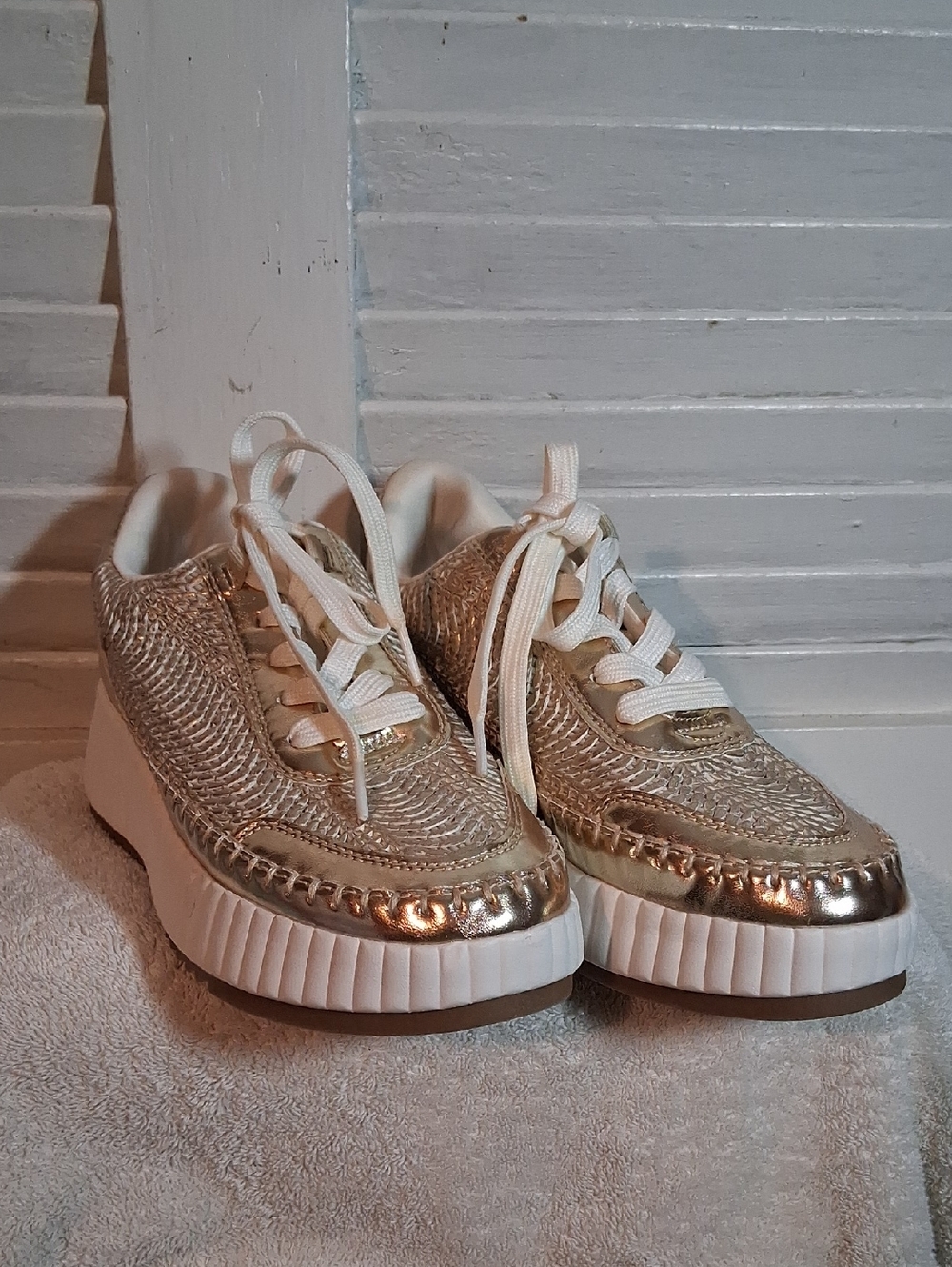 NWOT☆ Dolce Vita Sneakers